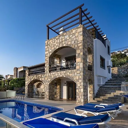 شقة Stunning Sea Front Near Yalikavak Marina
