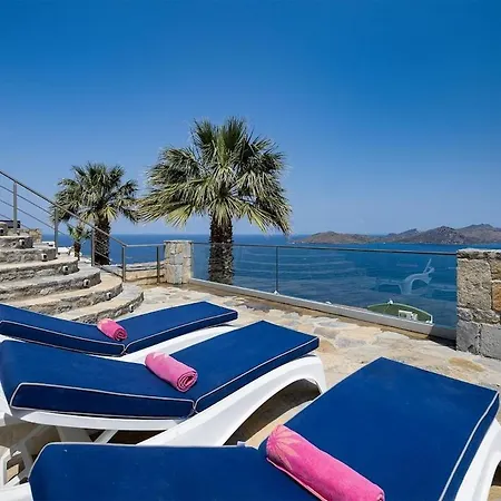 شقة Stunning Sea Front Near Yalikavak Marina بودروم